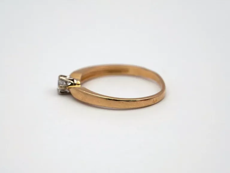 zloty-pierscionek-z-brylantem-585-14k-r10-160g-cert-material-15835-2