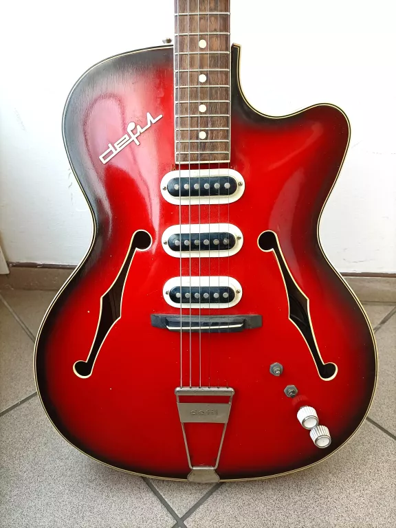 BASOWA GITARA DEFIL + POKROWIEC