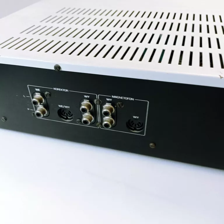 KOREKTOR GRAFICZNY EQUALIZER UNITRA RADMOR 5471