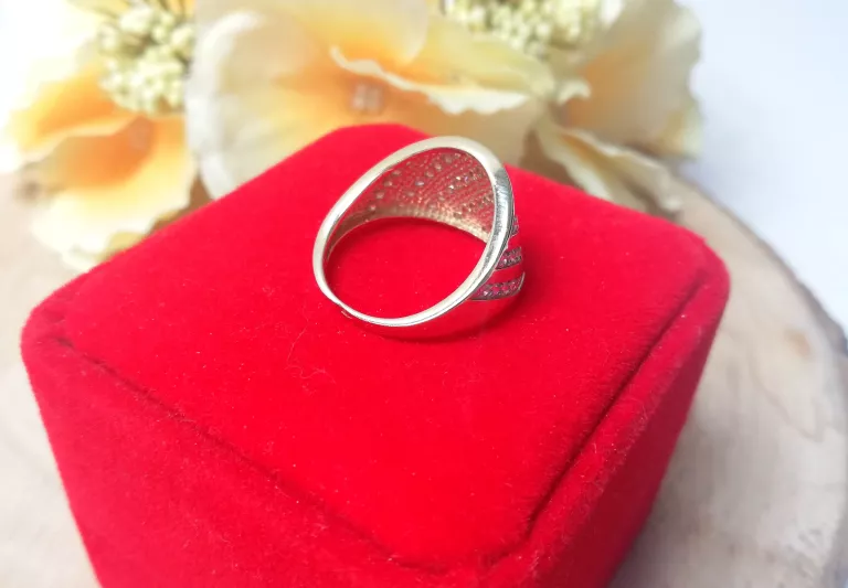 ZŁOTY PIERŚCIONEK SZEROKI RZĘDY CYRKONII 4,22GR 585 R16 J