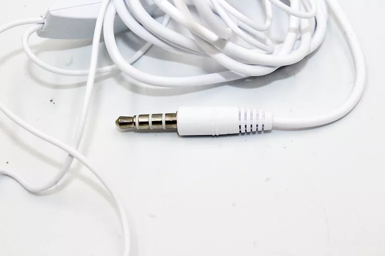 douszne-sluchawki-przewodowe-samsung-jack-przeznaczenie-uniwersalne