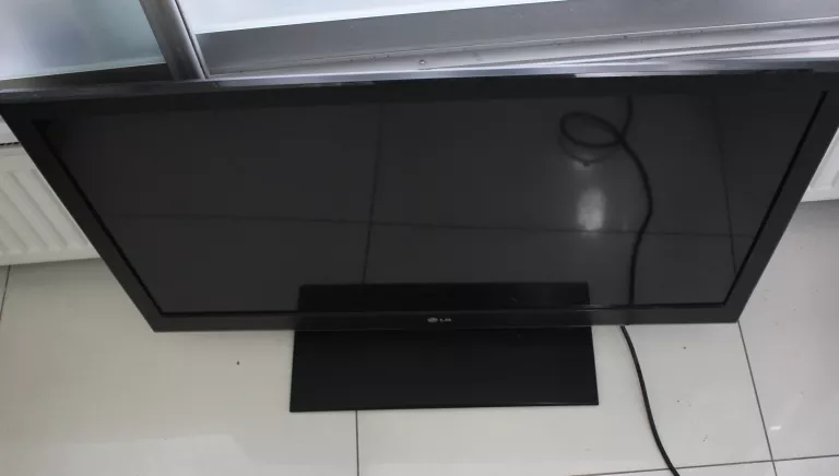 TELEWIZOR LG 37LV375S