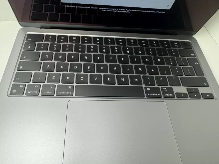 APPLE MACBOOK AIR 13.6 M2 16/256GB IDEAŁ A2681