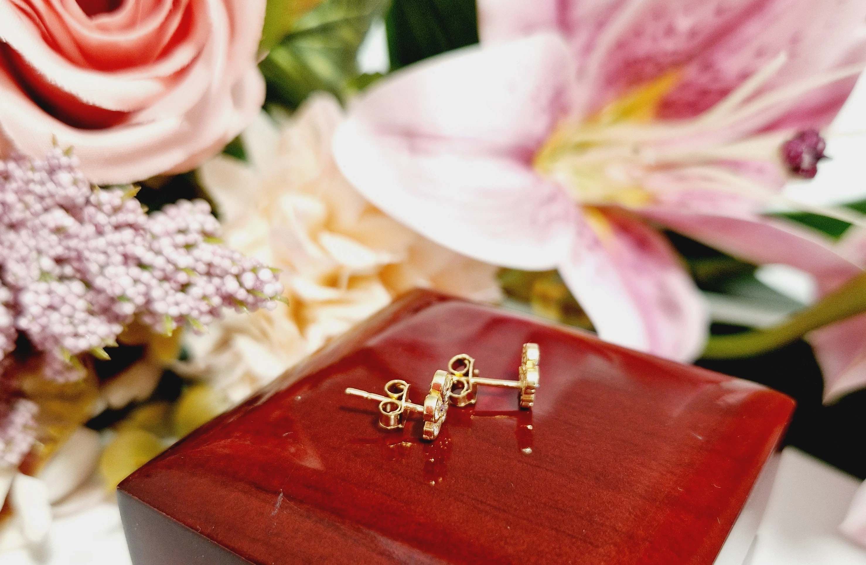 zlote-kolczyki-kwiatuszki-p585144g-stan-11323-238058