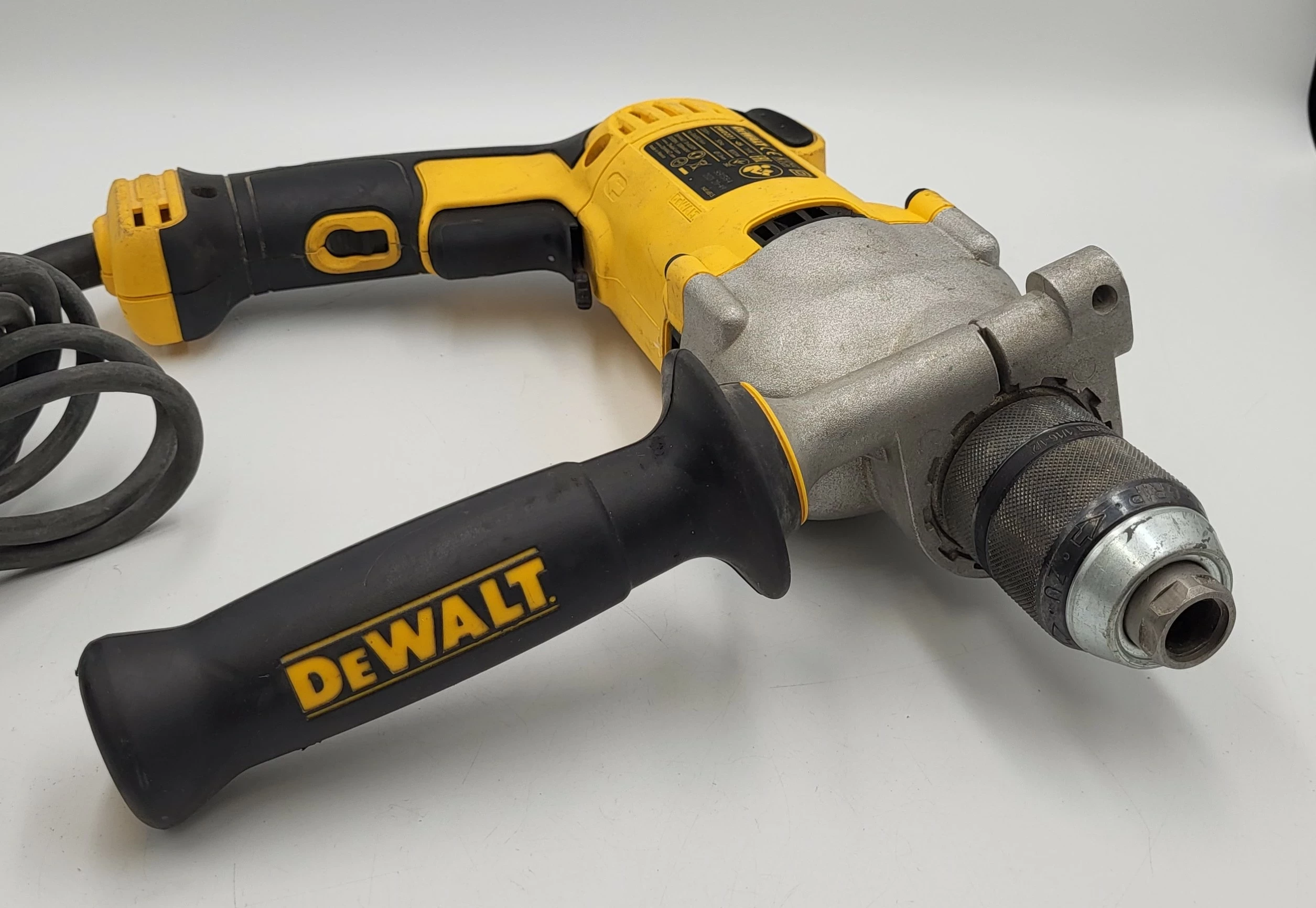 dewalt-dwd221-wiertarka-niskoobrotowa-bez-udaru-z-elektronika-800w-ean-gtin-5035048356531