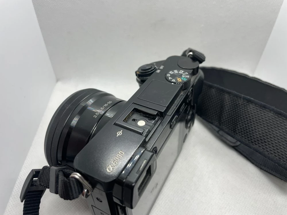 aparat-sony-alpha-6000-obiektyw-w-zestawie-korpus-obiektyw