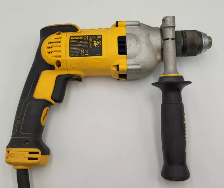 dewalt-dwd221-wiertarka-niskoobrotowa-bez-udaru-z-elektronika-800w-rodzaj-bezudarowa