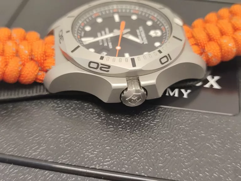 VICTORINOX SWISS ARMY INOX PROFESSIONAL DIVER