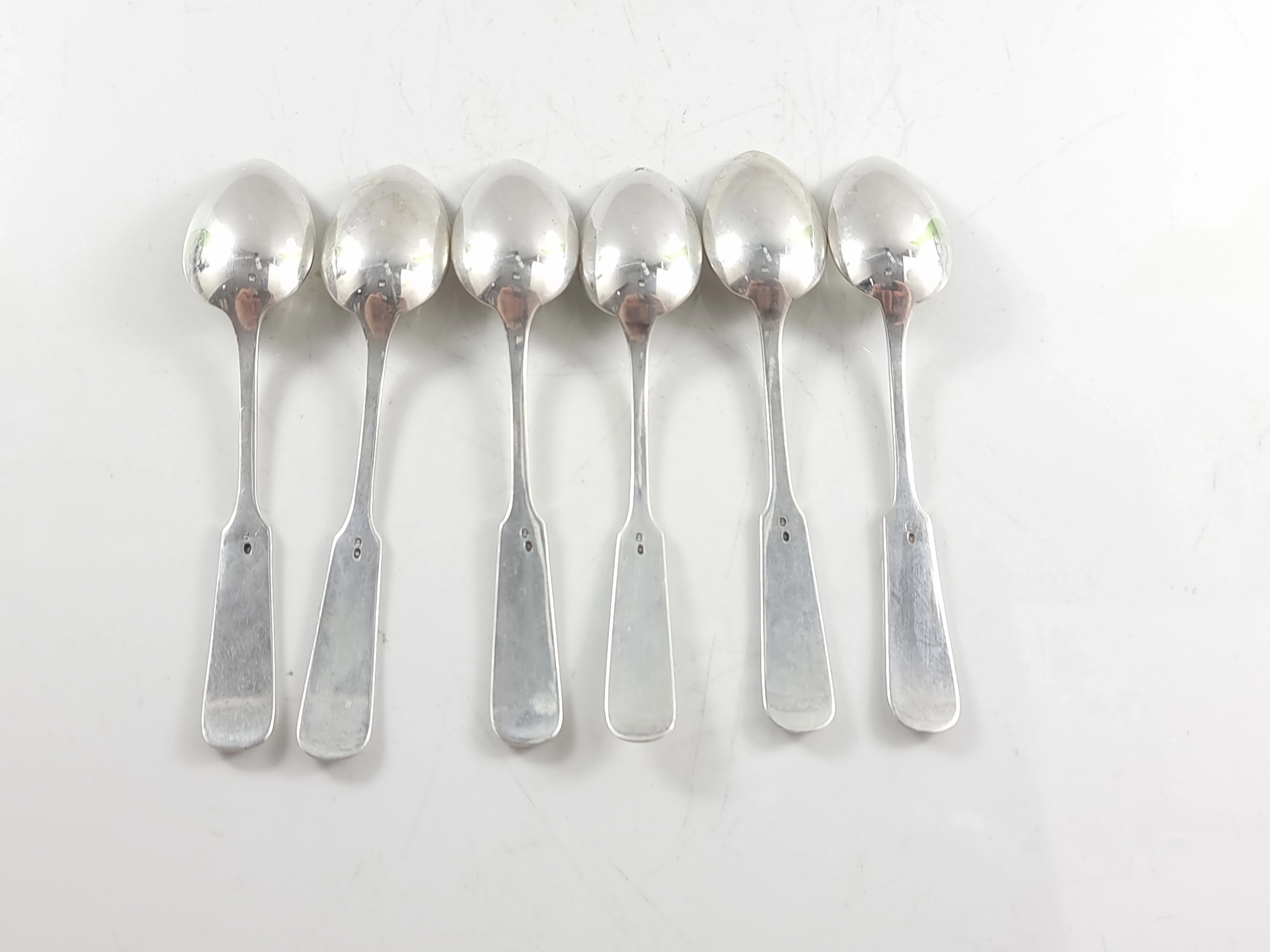 zestaw-srebrnych-sztuccow-dla-6-osob-800-1663g-stan-nie-wymaga-renowacji