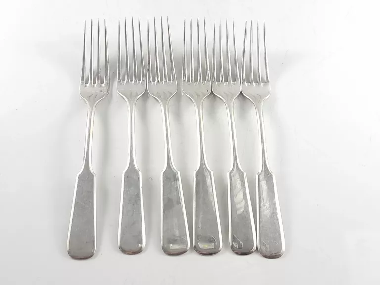 zestaw-srebrnych-sztuccow-dla-6-osob-800-1663g-stan-nie-wymaga-renowacji