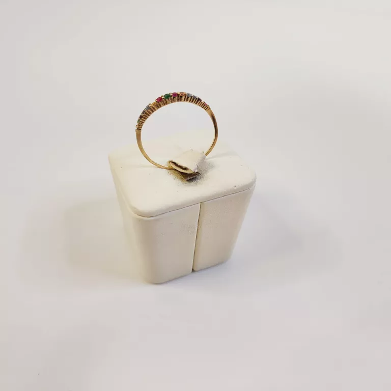 zloty-pierscionek-084-g-pr585-r23-marka-bez-marki