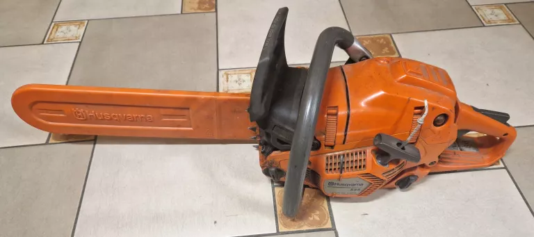 PIŁA SPALINOWA HUSQVARNA 555
