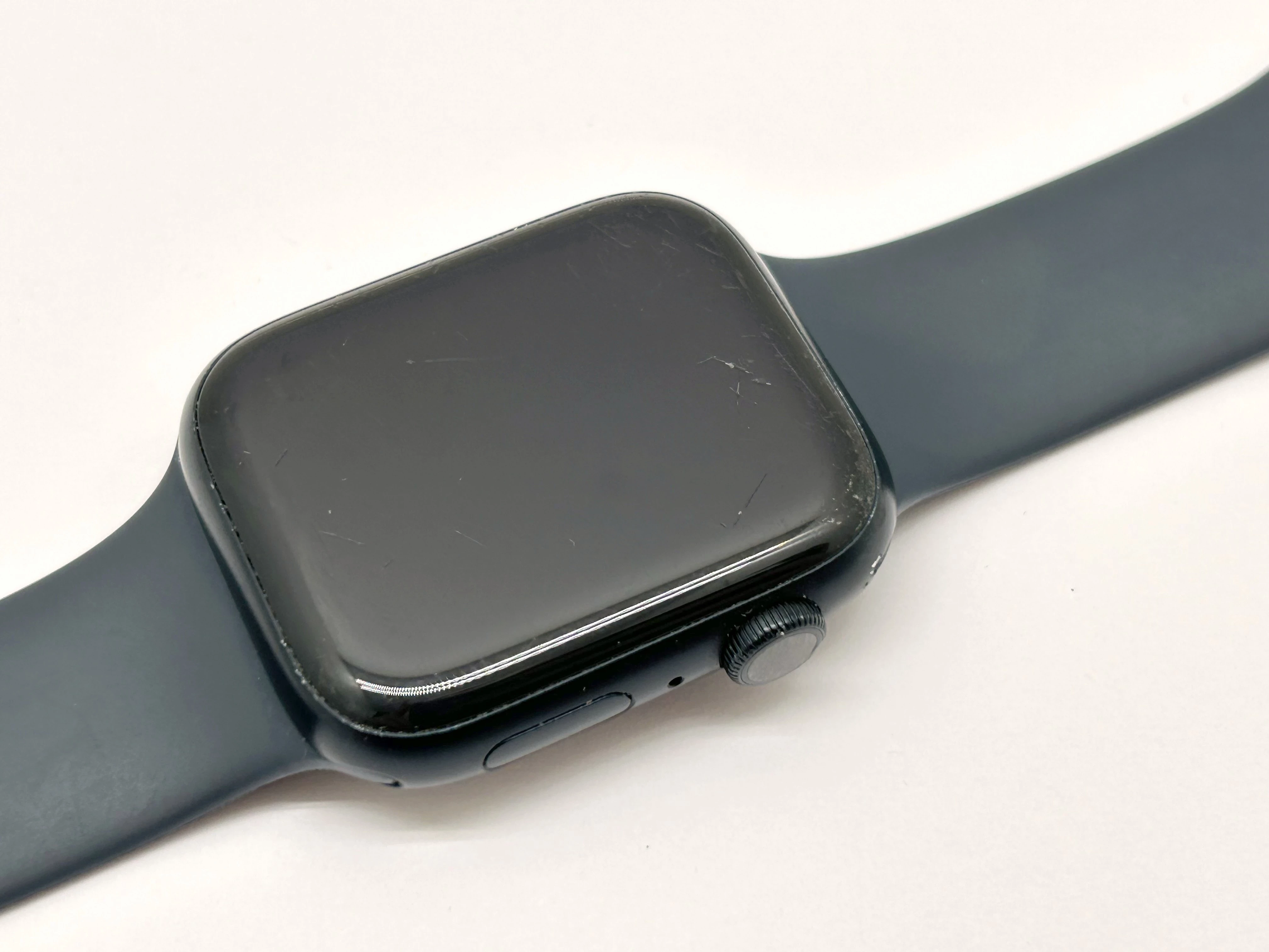 smartwatch-apple-watch-series-7-gps-45mm-czarny-opis-rodzaj-smartwatch