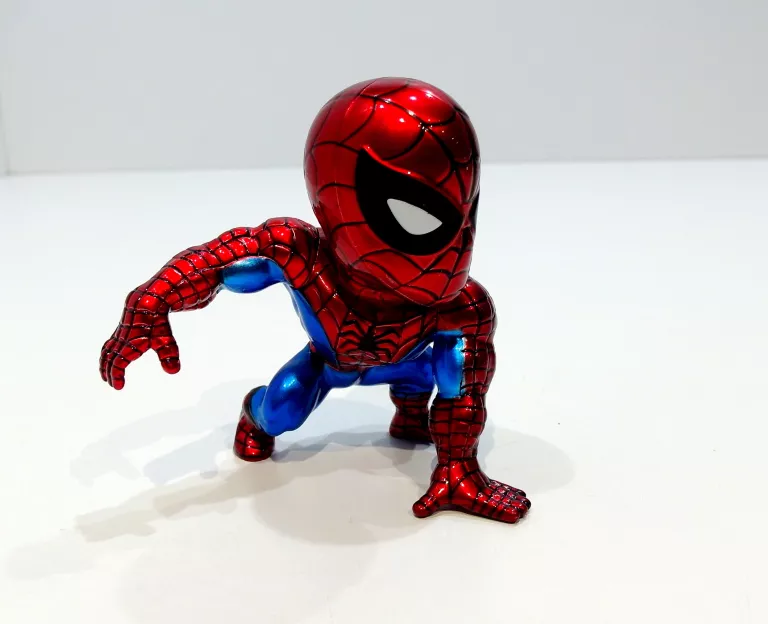 OUTLET - FIGURKA SPIDERMAN 10CM MARVEL