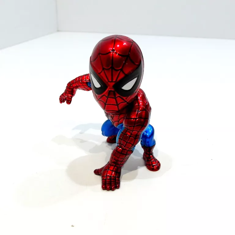 OUTLET - FIGURKA SPIDERMAN 10CM MARVEL