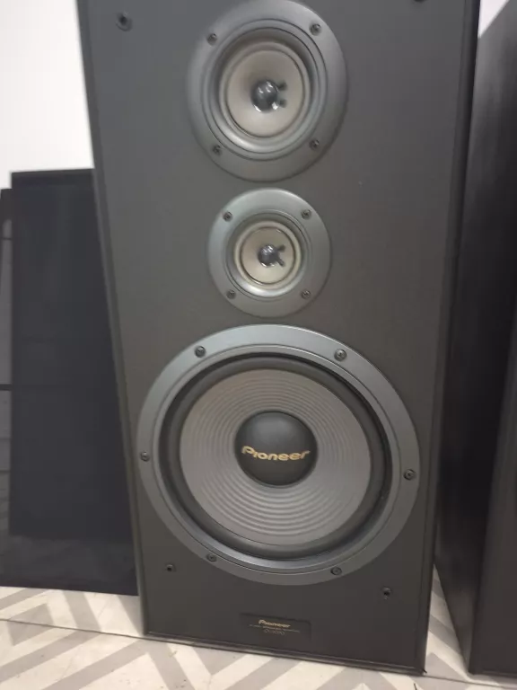 KOLUMNY PIONEER CS-7070