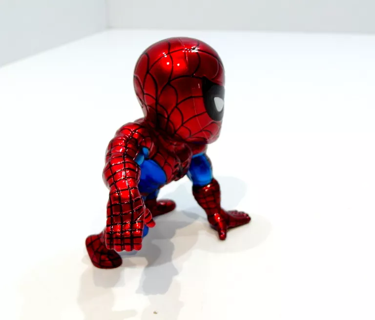 OUTLET - FIGURKA SPIDERMAN 10CM MARVEL