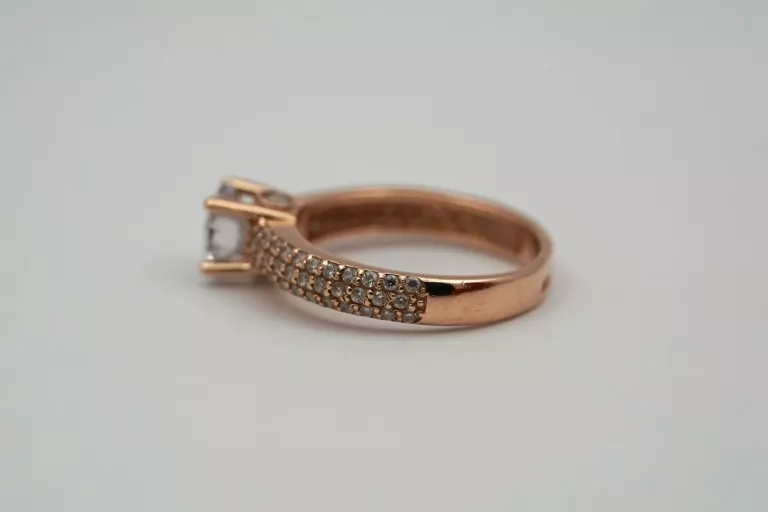 zloty-pierscionek-wysadzany-cyrkoniami-585-14k-r9-278g-rozmiarsrednica-wew-mm-372-9