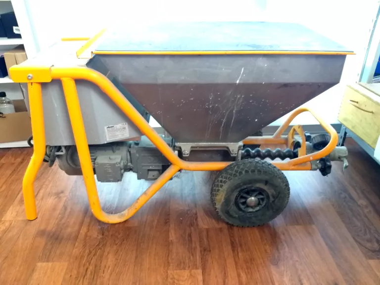 pompa-agregat-tynkarski-wagner-pc25-230v-elewacje-osiedle-wichrowe-wzgorze-paw121-poznan-ska-x