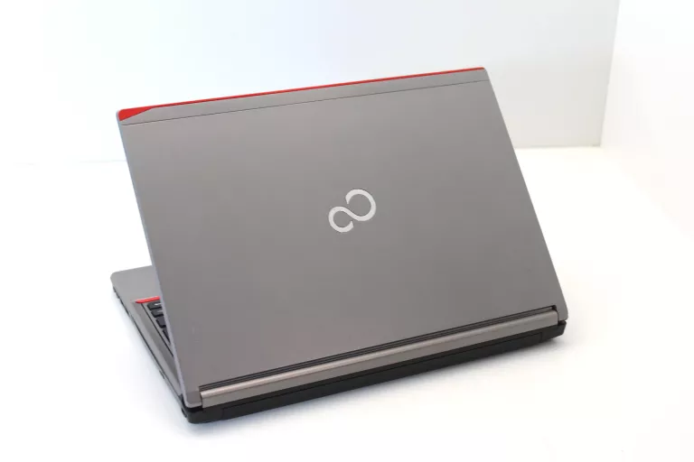 LAPTOP FIJITSU LIFEBOOK E-SERIES E734