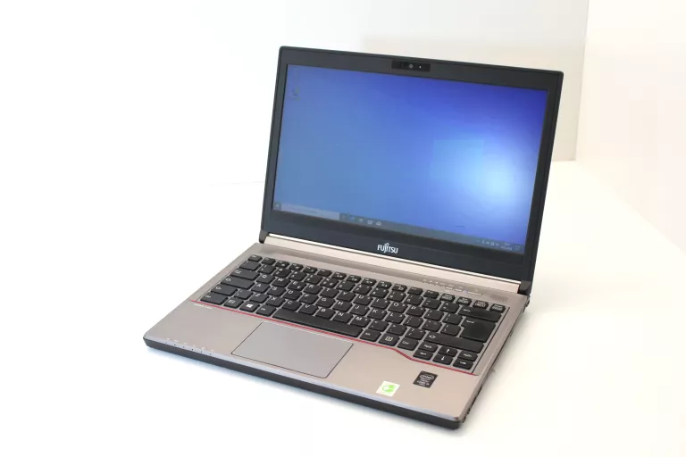 LAPTOP FIJITSU LIFEBOOK E-SERIES E734