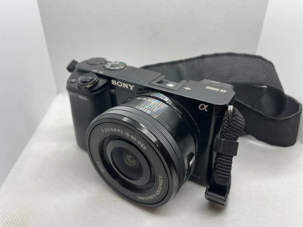 aparat-sony-alpha-6000-obiektyw-stan-uzywany