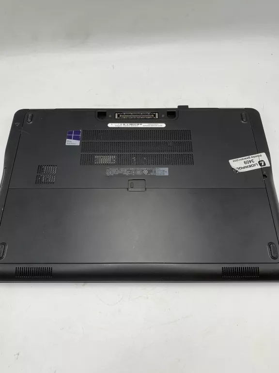 LAPTOP DELL LATITUDE E7250 OPIS
