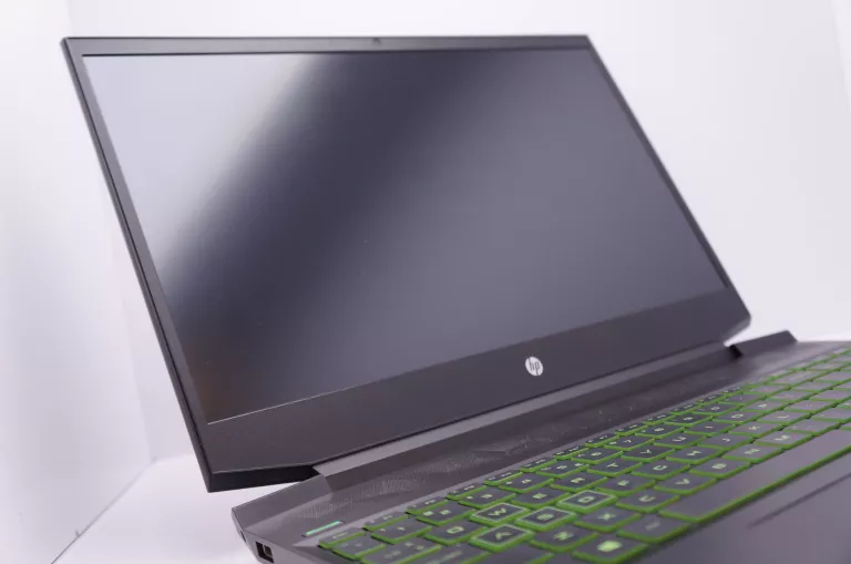 LAPTOP HP PAVILION GAMING 15-EC0045NW