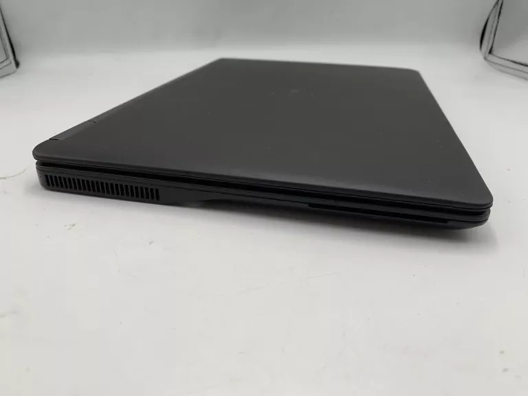 LAPTOP DELL LATITUDE E7250 OPIS