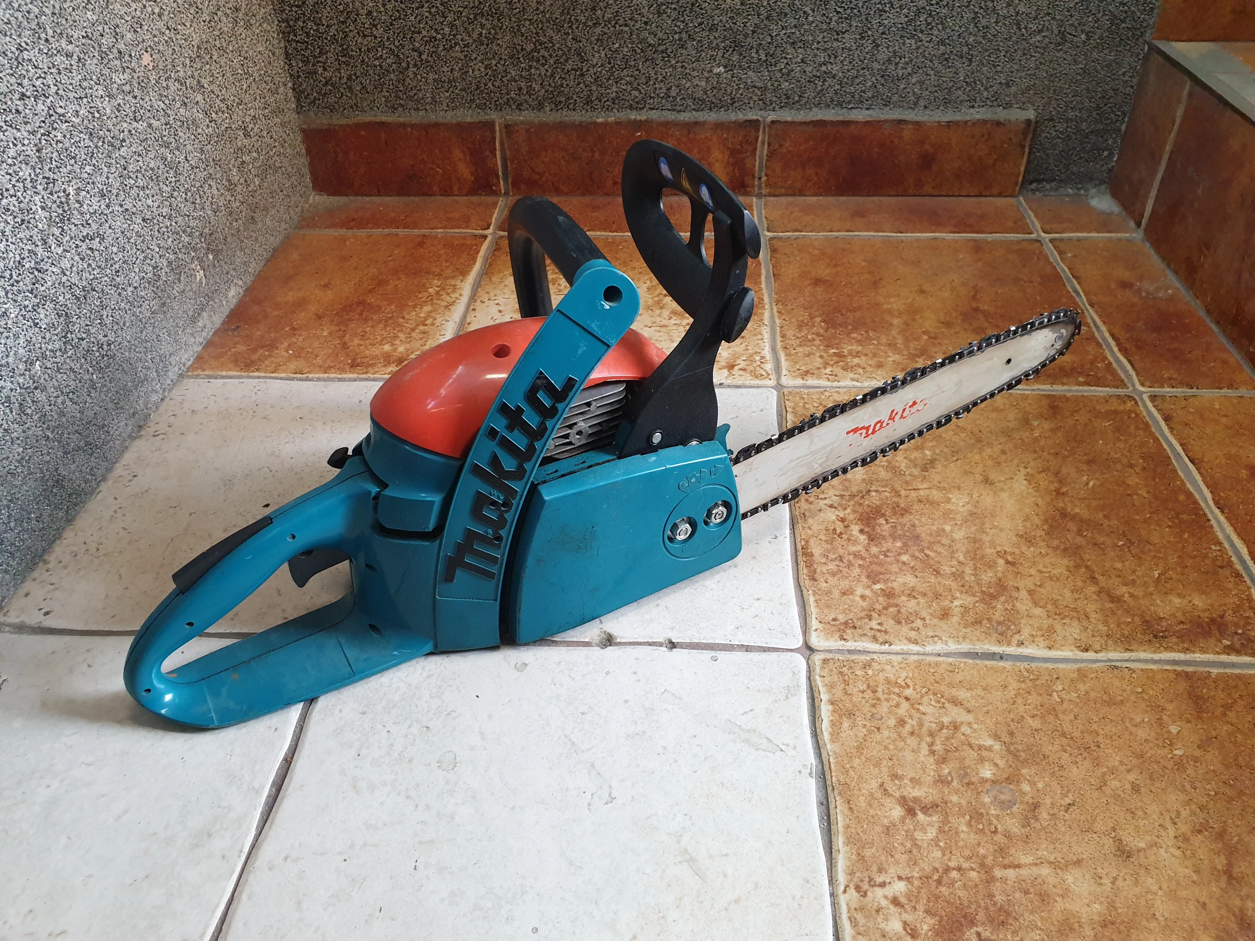 pila-makita-dcs-34-2001-120257-marka-makita