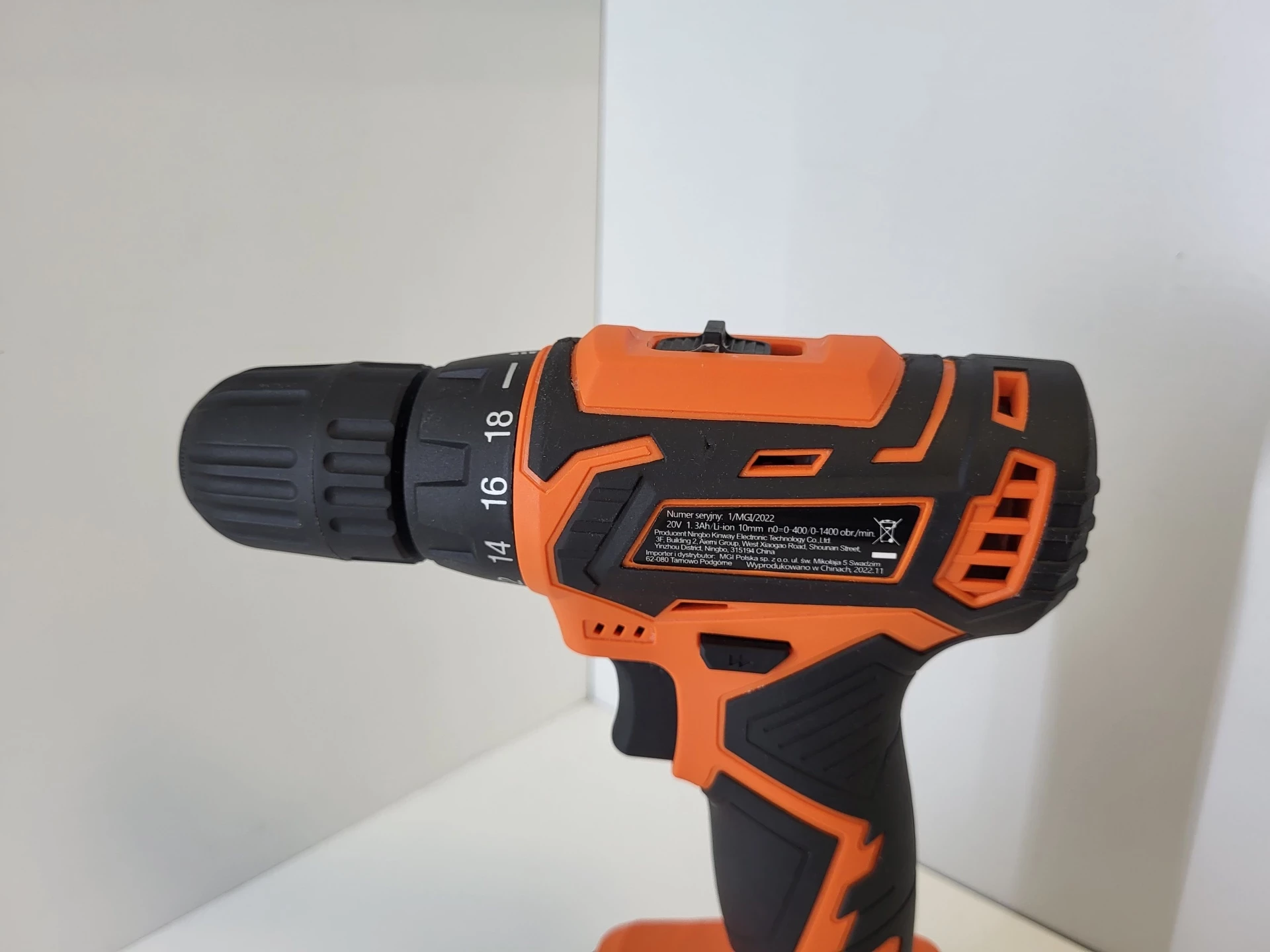 wiertarko-wkretarka-bezszczotkowa-20v-z-akumulatorem-i-ladowarka-rodzaj-silnika-silnik-bezszczotkowy