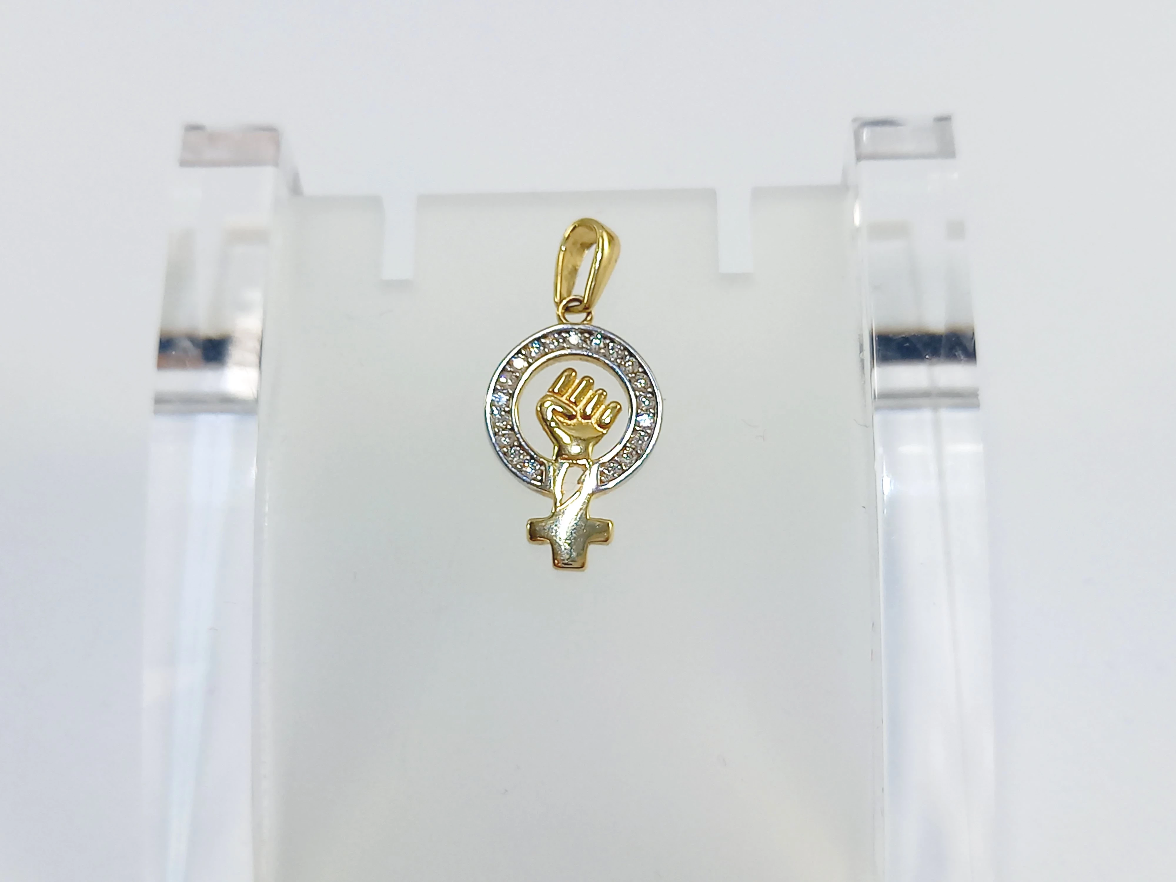 nienoszona-zlota-zawieszka-585-096g-kolor-dominujacy-205826-225106