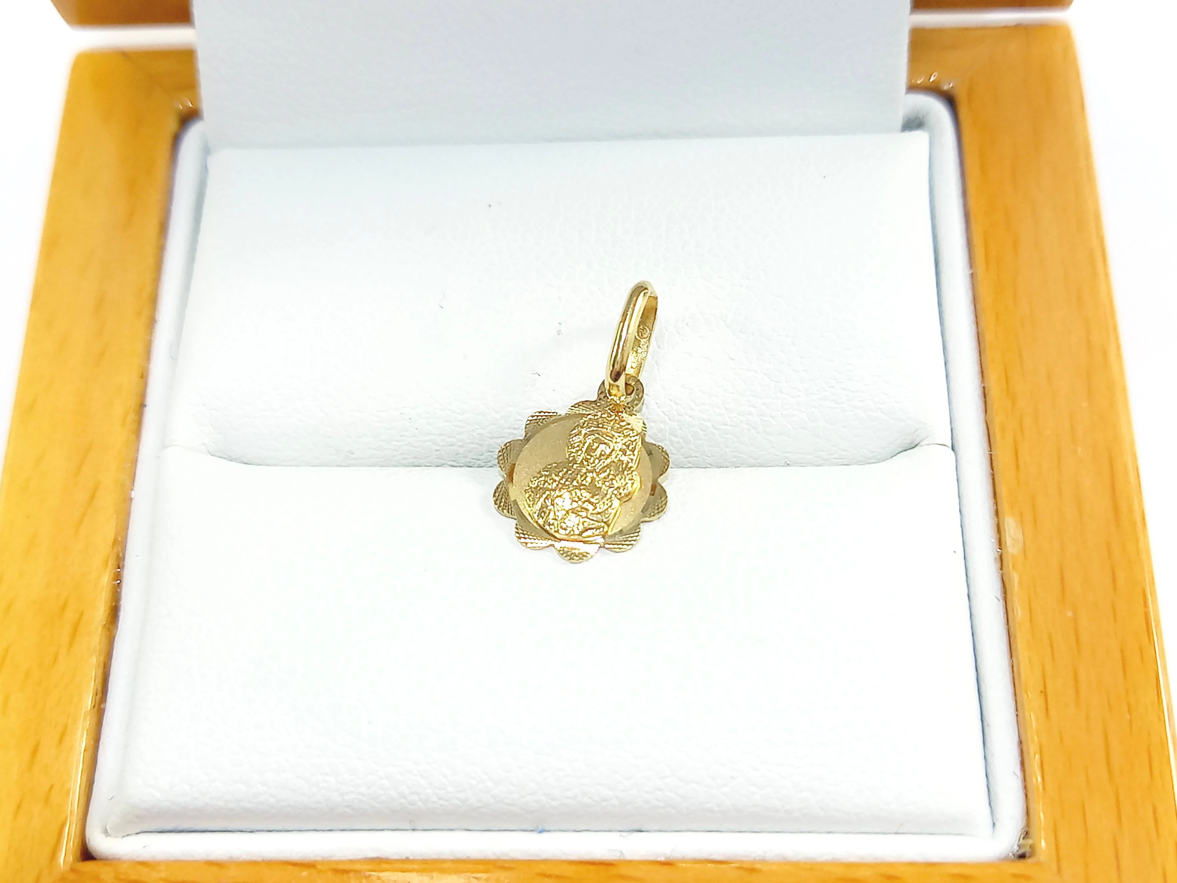 nienoszona-zlota-zawieszka-religijna-585-066g-glowna-62-poznan-ska-x