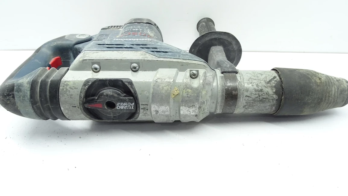 mlot-udarowy-bosch-gbh-5-40-dce-zestaw-energia-udaru-2000