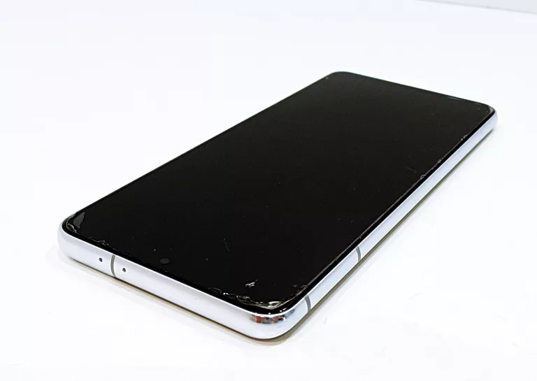 telefon-samsung-s21-plus-przekatna-ekranu-670