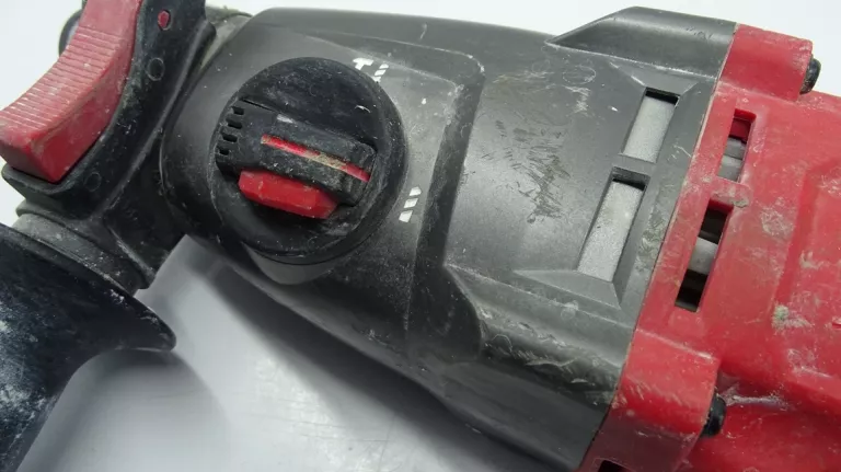 MŁOTOWIERTARKA MILWAUKEE PH26T ZESTAW