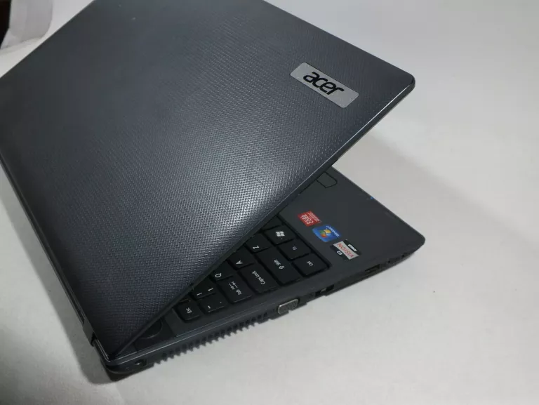 LAPTOP ACER ASPIRE 5250 IC 4RAM 450 GB