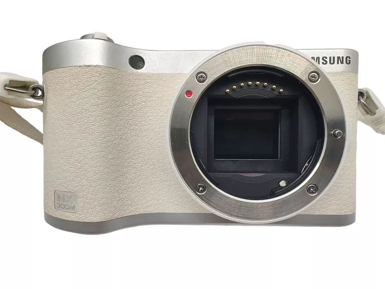 ŚWIETNY APARAT FOTOGRAFICZNY SAMSUNG NX300 OKAZJA!!!
