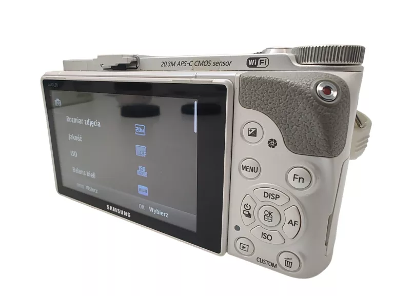 ŚWIETNY APARAT FOTOGRAFICZNY SAMSUNG NX300 OKAZJA!!!