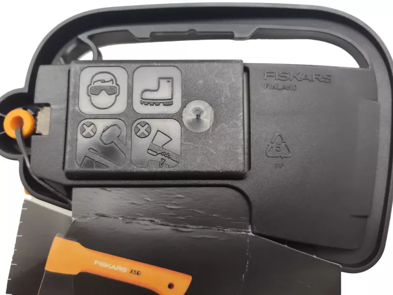 FISKARS SIEKIERLA DO DREWNA X50 XXS