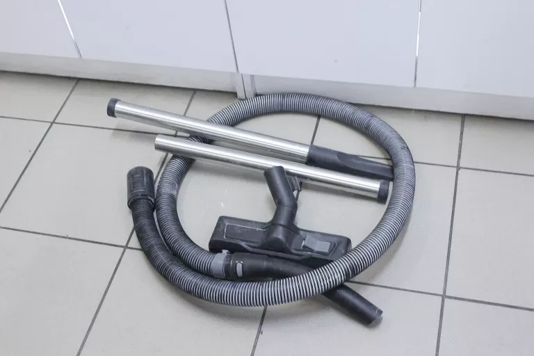 ODKURZACZ PRZEMYSŁOWY KARCHER WD6