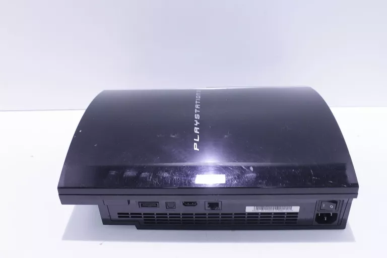 konsola-ps3-cechj03-liczba-kontrolerow-w-zestawie-205994-225550