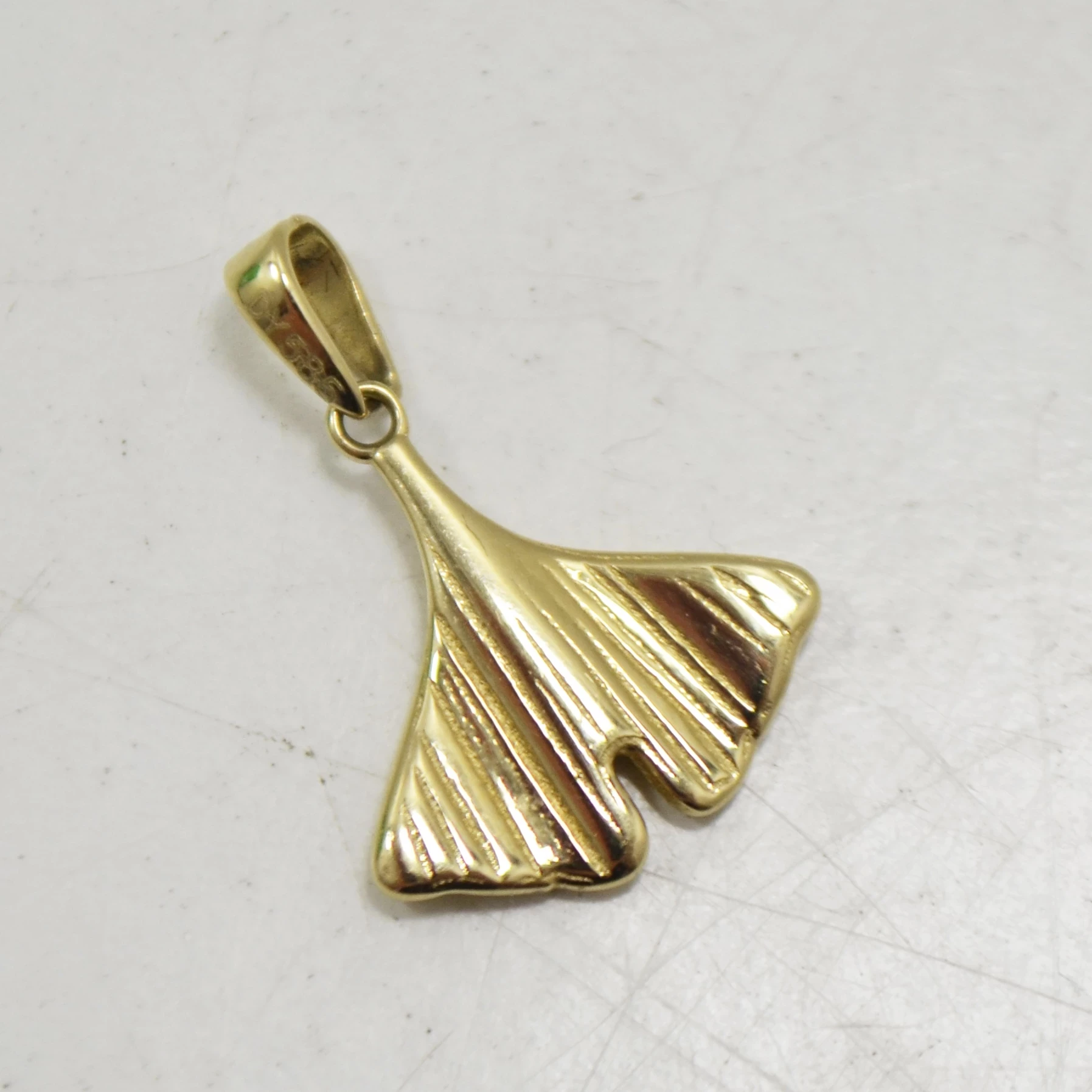 zlota-zawieszka-585-149-g-rodzaj-2205-2