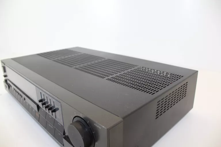 TUNER ZE WZMACZNIACZEM I KOREKTOREM TECHNICS SA-160