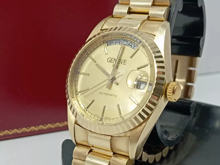 ZŁOTY ZEGAREK GENEVE 101,88G 585