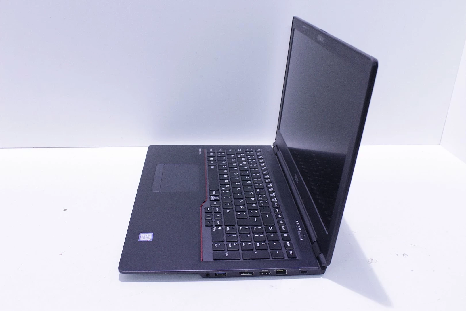 laptop-fujitsu-lifebook-u758-rozdzielczosc-px-4474-211457