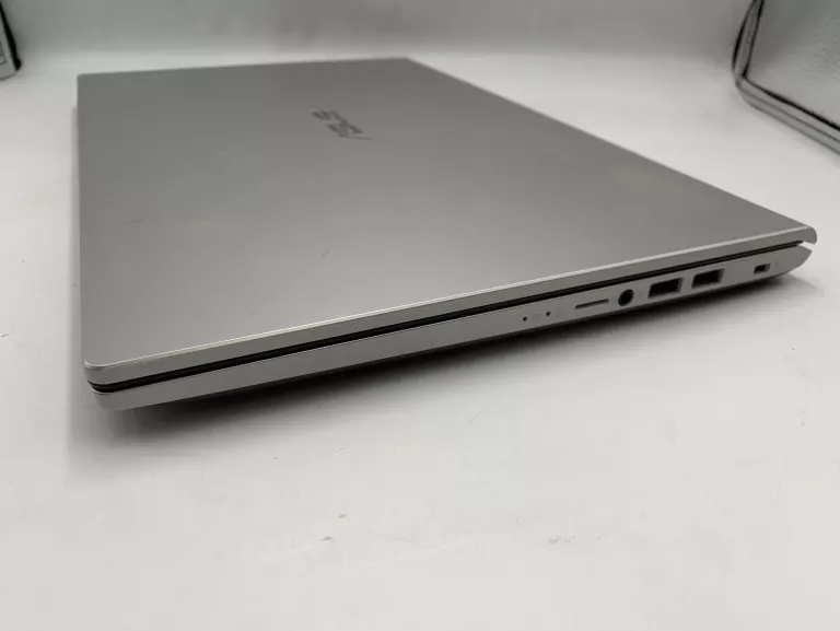 LAPTOP ASUS SONICMASTER X509F