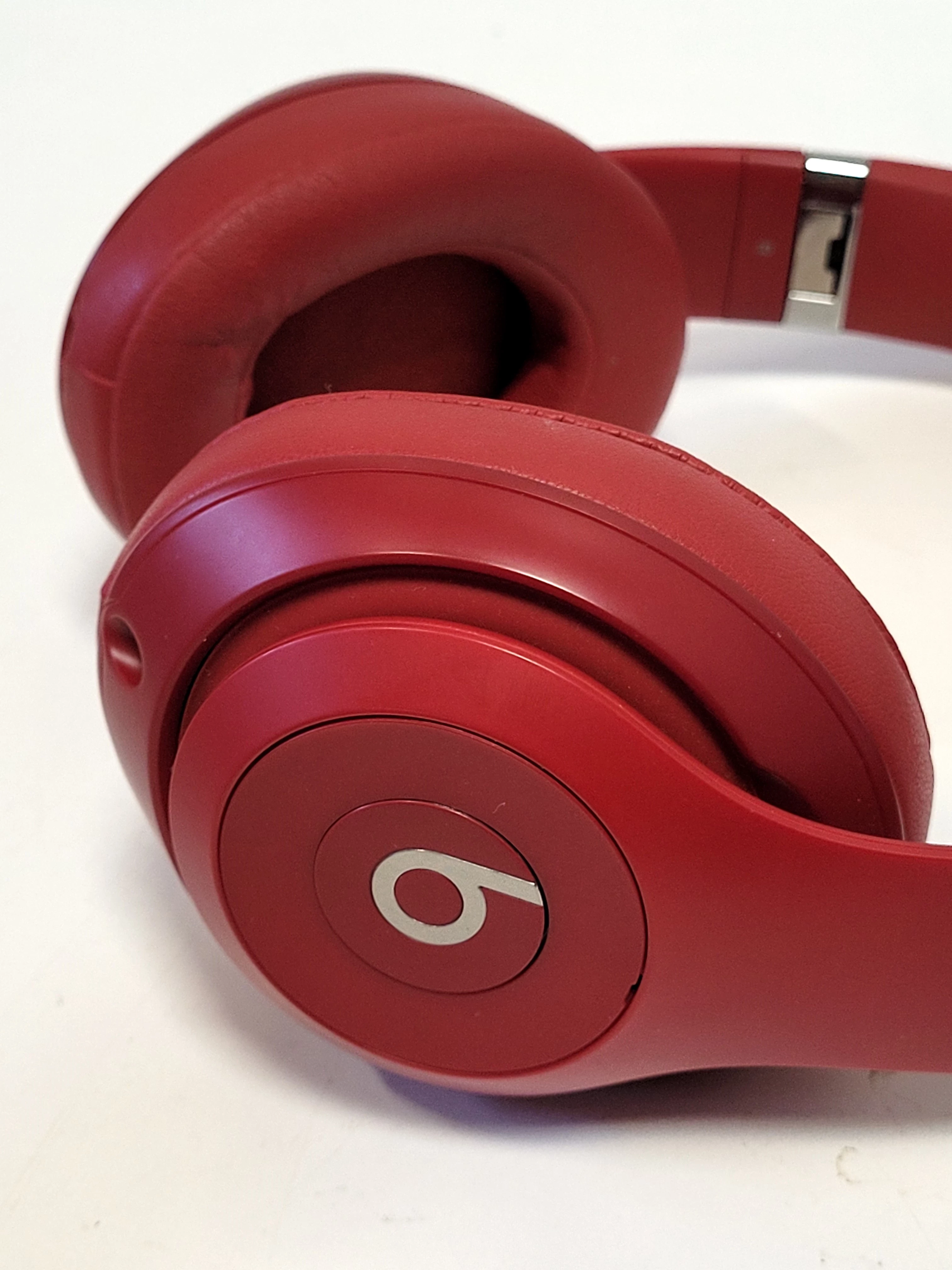 sluchawki-beats-studio-3-wireless-red-transmisja-sygnalu-bluetooth