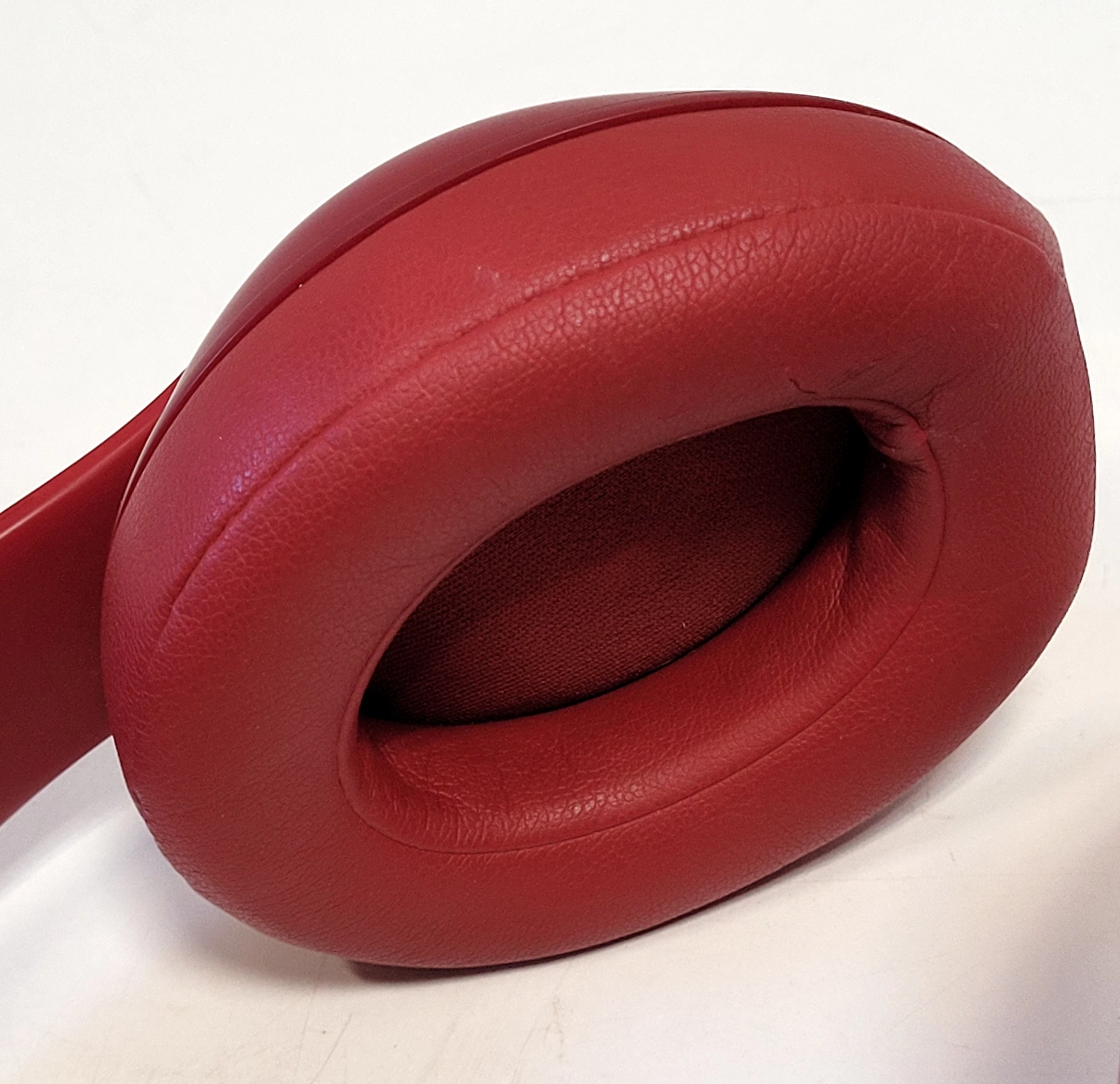 sluchawki-beats-studio-3-wireless-red-rodzaj-sluchawek-nauszne