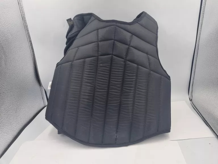 akcesoria-do-jazdy-konnej-kolor-czarny